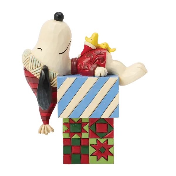 SNOOPY DREAMING OF CHRISTMAS