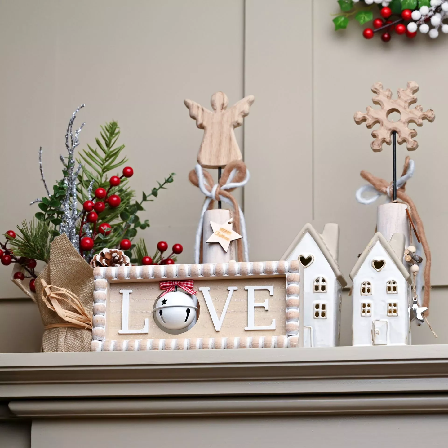 Bobble Mantel Plaque - Love