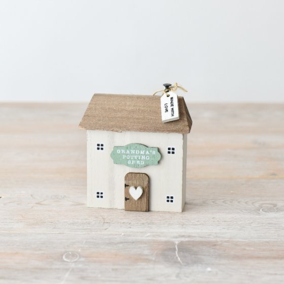 GRANDMA POTTING SHED WOOD HOUSE